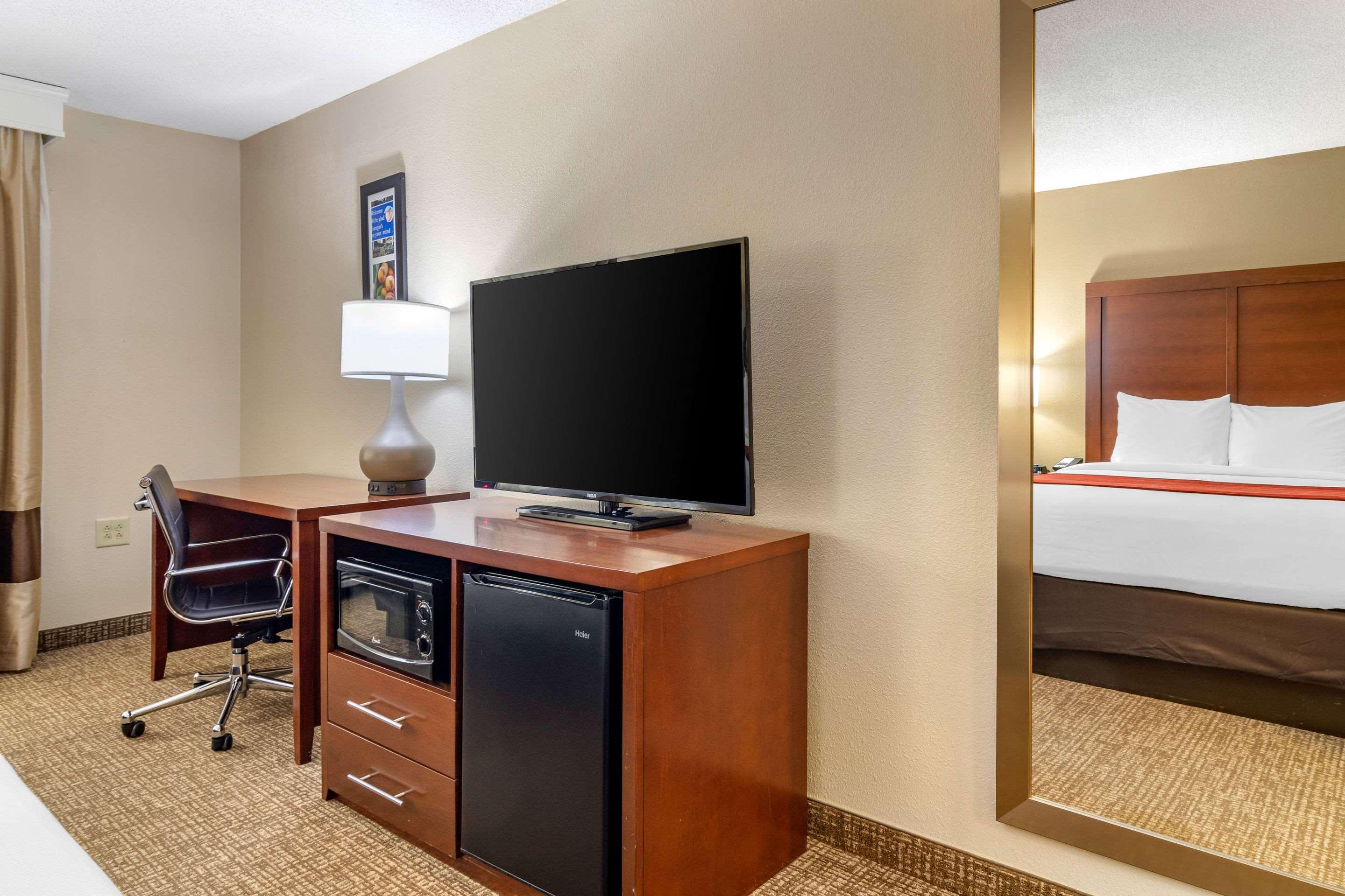 Comfort Inn & Suites Macon North I-75 Εξωτερικό φωτογραφία